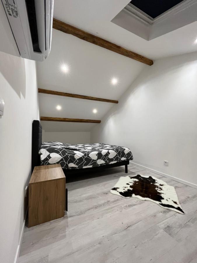Apartment Location 9eme *